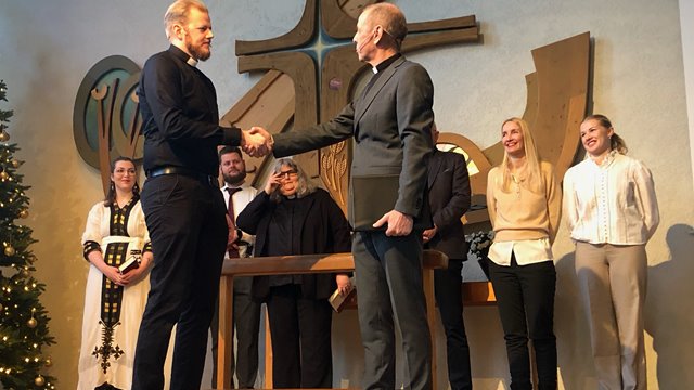 Festdag i Randesund med innsettelse av ny pastor